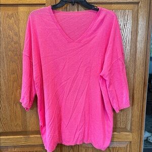 Women's Pink V-Neck Top